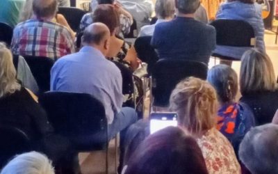 Μια νύχτα γεμάτη μουσική, φως και ανθρώπους.